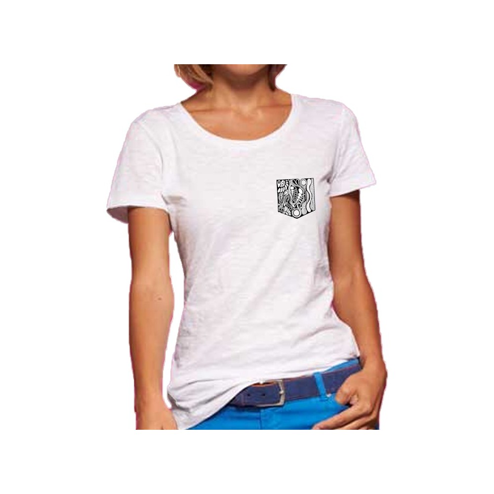 women Light t-shirt with embroidered front pocket