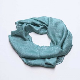 scarf model-silk